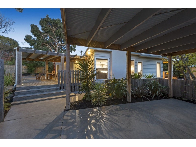 22 Armstrong Road, Mccrae VIC 3938