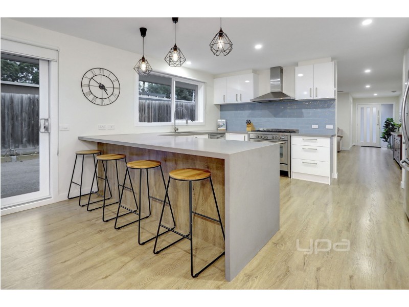 83  Leon Avenue, Rosebud VIC 3939