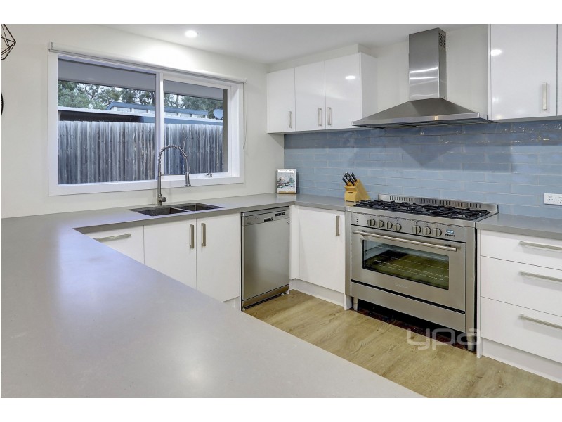 83  Leon Avenue, Rosebud VIC 3939