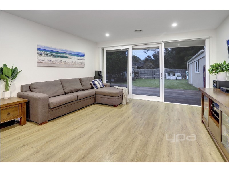 83  Leon Avenue, Rosebud VIC 3939