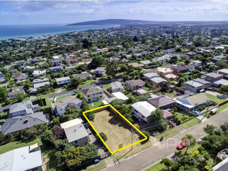 18 Charmaine Street, Dromana VIC 3936