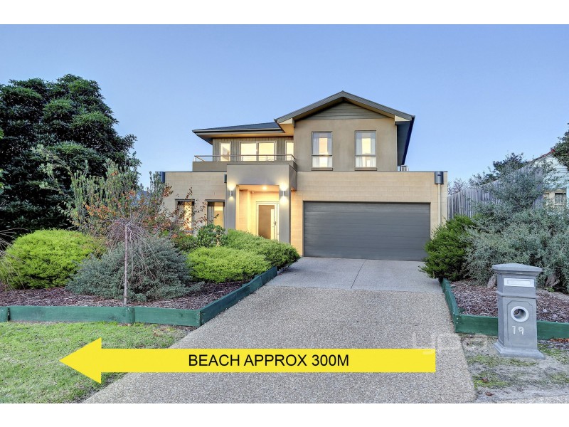 19 Parkmore Road, Rosebud VIC 3939