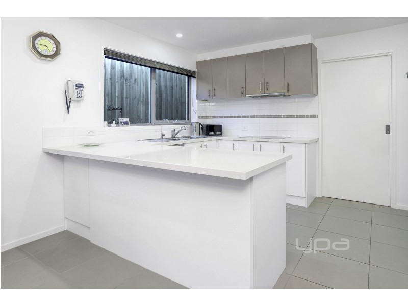 19 Parkmore Road, Rosebud VIC 3939