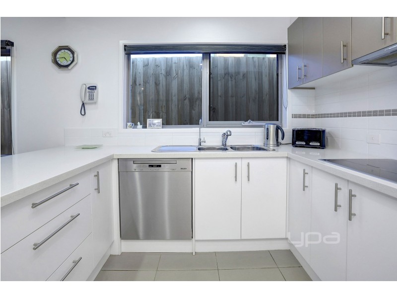 19 Parkmore Road, Rosebud VIC 3939