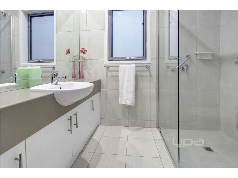 19 Parkmore Road, Rosebud VIC 3939