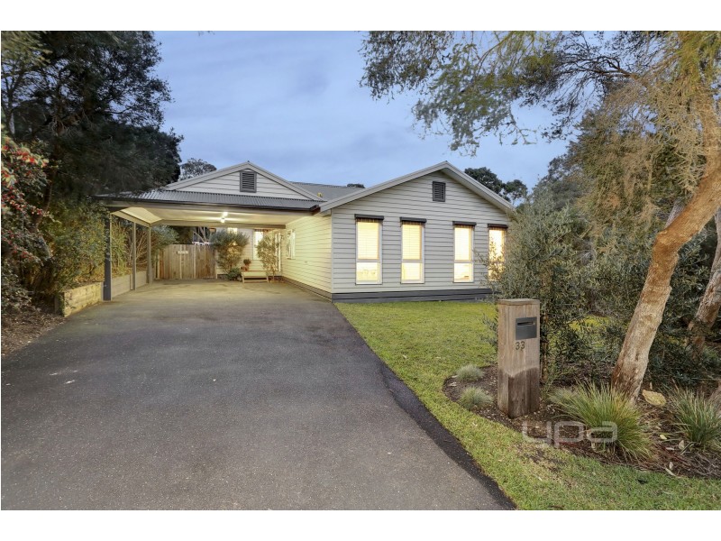 33 Hogan Drive, Rye VIC 3941