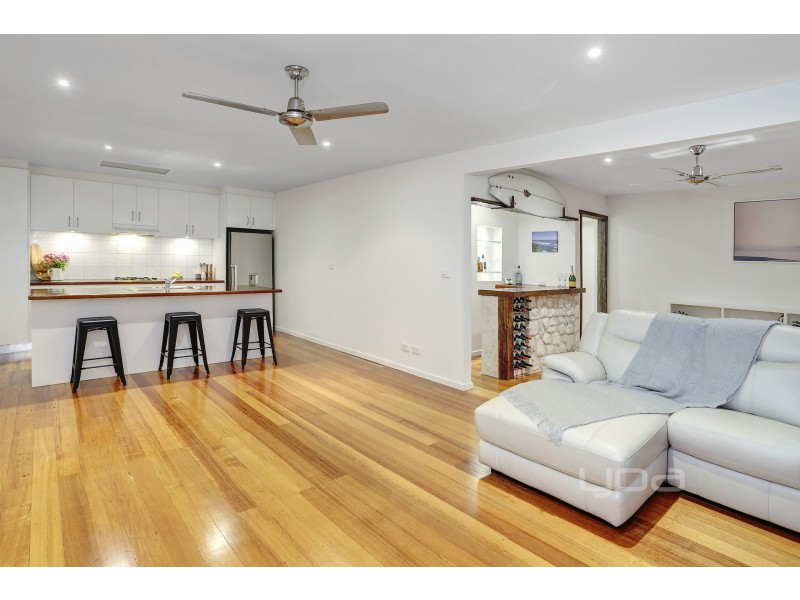 18 Anelida Street, Rye VIC 3941