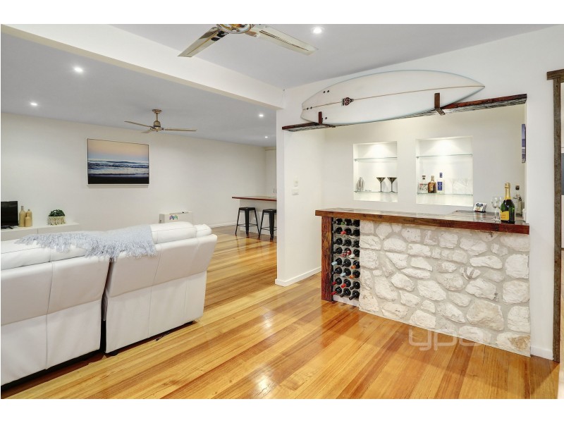 18 Anelida Street, Rye VIC 3941