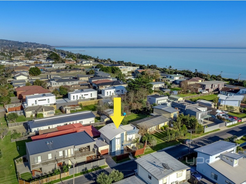 12 Mason Avenue, Safety Beach VIC 3936