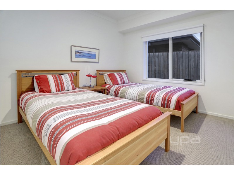 12 Mason Avenue, Safety Beach VIC 3936
