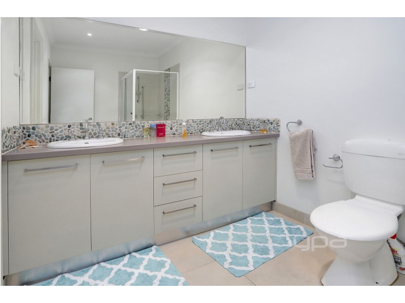 12 Mason Avenue, Safety Beach VIC 3936