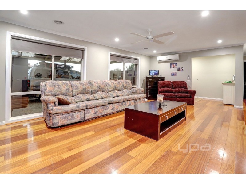 86 Earlsfield Drive, Berwick VIC 3806