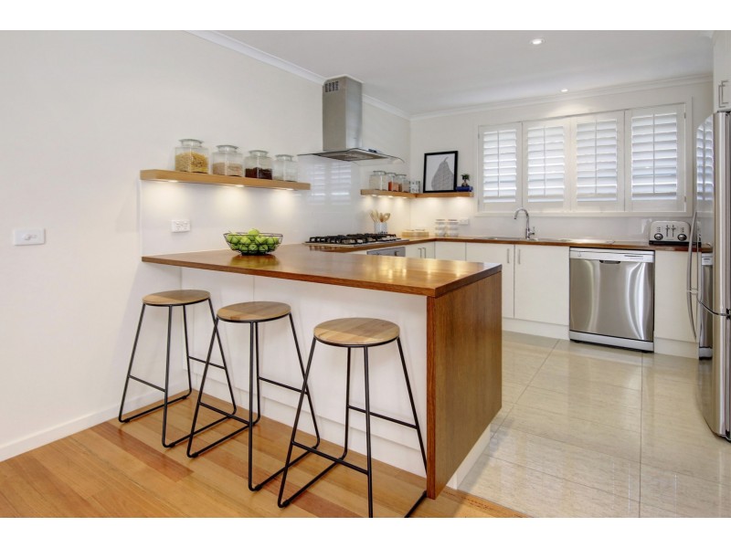 1/16 Rosalie Avenue, Dromana VIC 3936