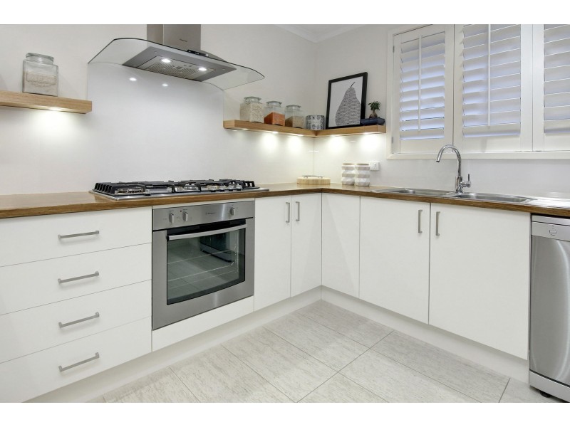 1/16 Rosalie Avenue, Dromana VIC 3936