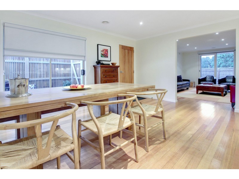 1/16 Rosalie Avenue, Dromana VIC 3936