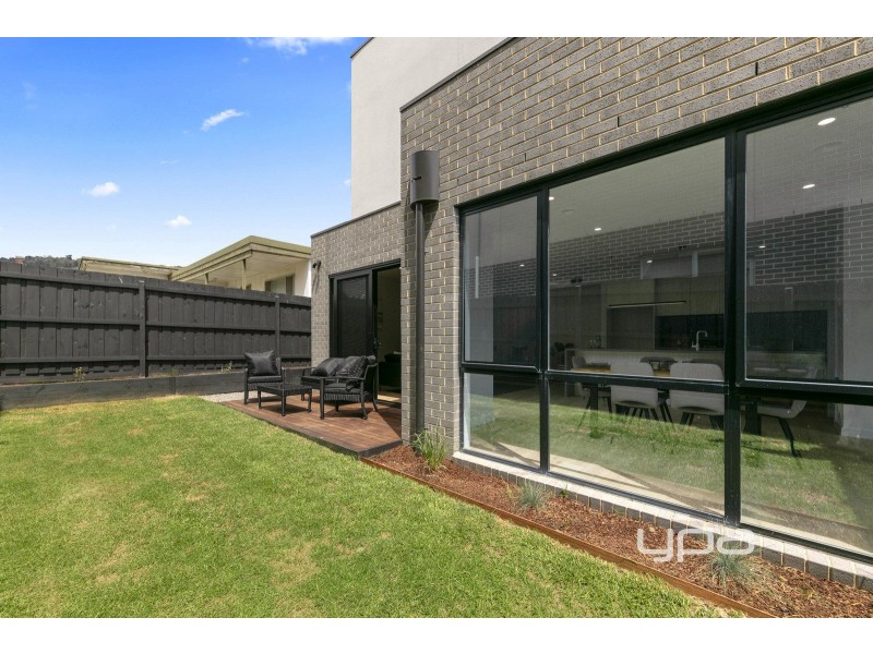 2/25 Thomas Street, Dromana VIC 3936