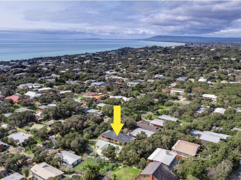 9 Roslyn Avenue, Rye VIC 3941