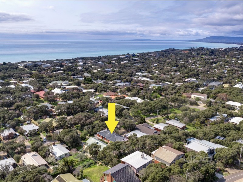 9 Roslyn Avenue, Rye VIC 3941