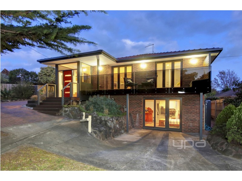 13 Hughes Road, Blairgowrie VIC 3942