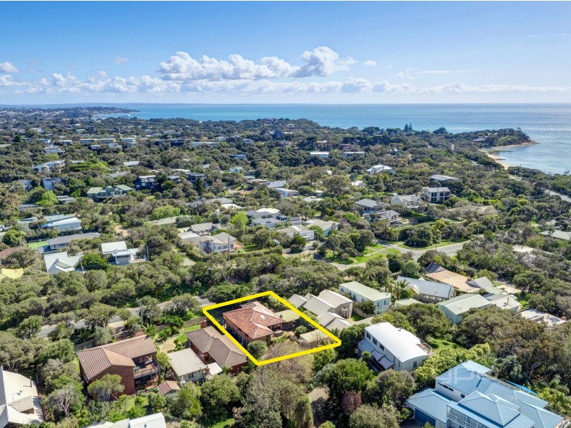 13 Hughes Road, Blairgowrie VIC 3942