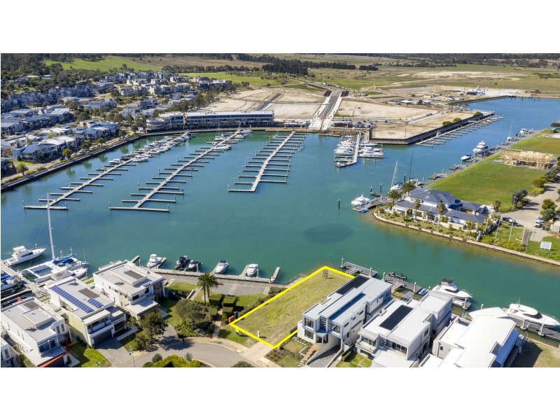 32 Clipper Quay, Safety Beach VIC 3936