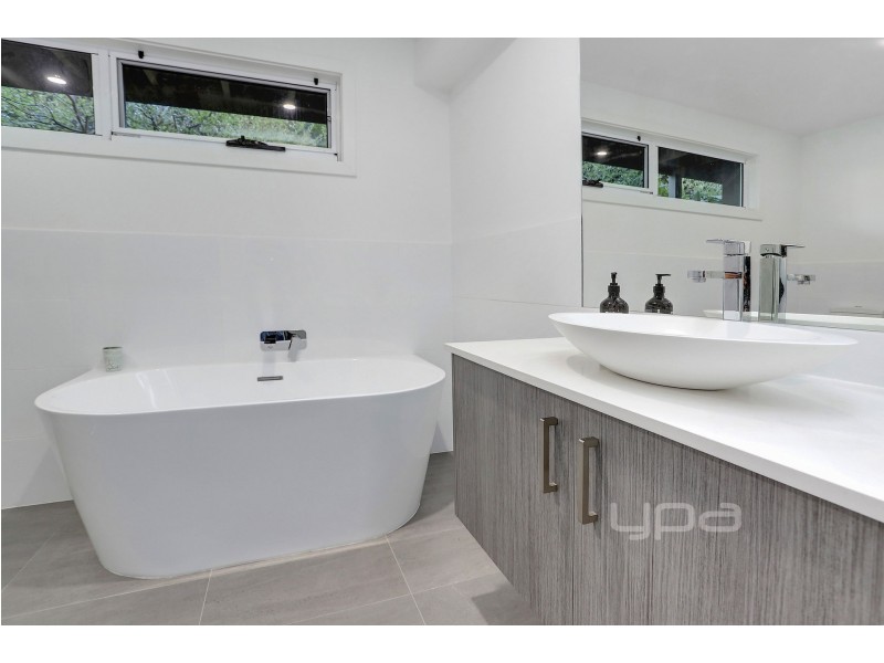 19 Arthurs Avenue, Mccrae VIC 3938