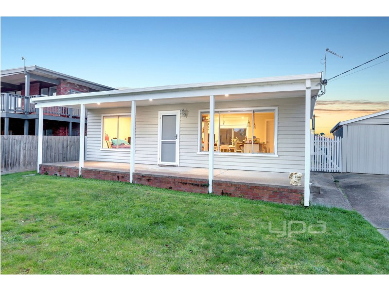 82 Guest Street, Tootgarook VIC 3941