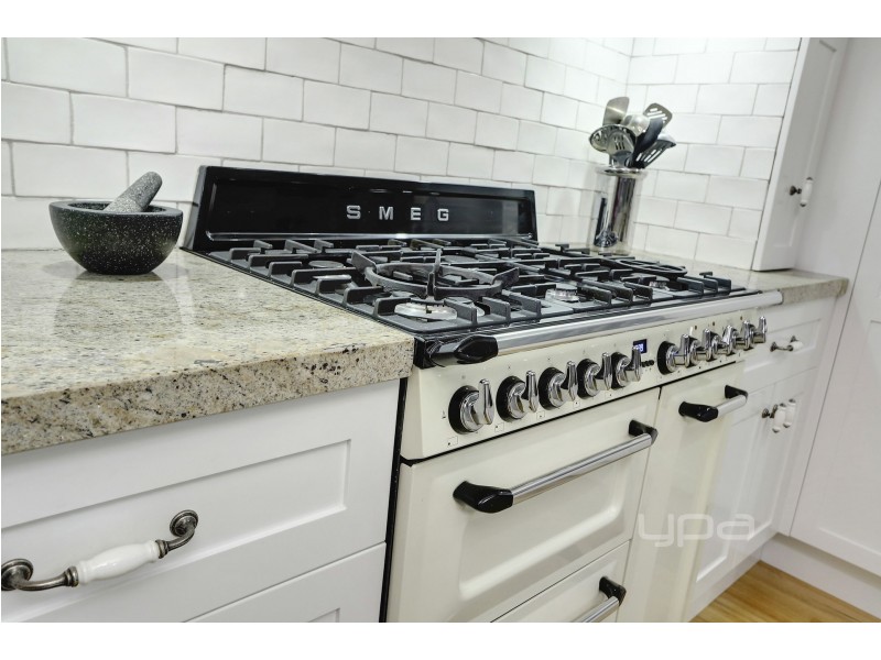 2 Vernon Street, Blairgowrie VIC 3942