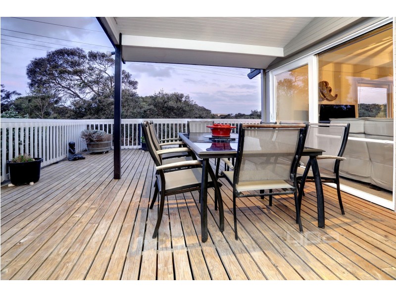 2 Vernon Street, Blairgowrie VIC 3942