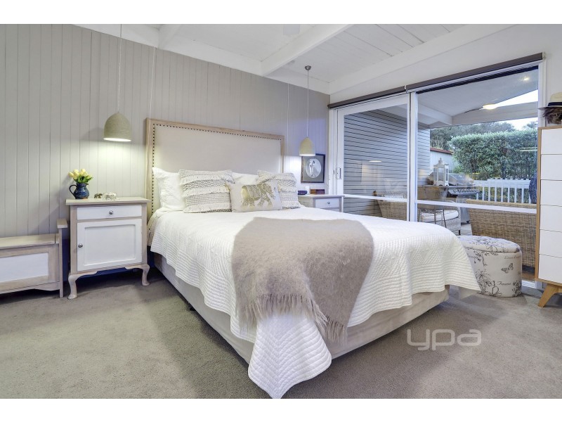 2 Vernon Street, Blairgowrie VIC 3942