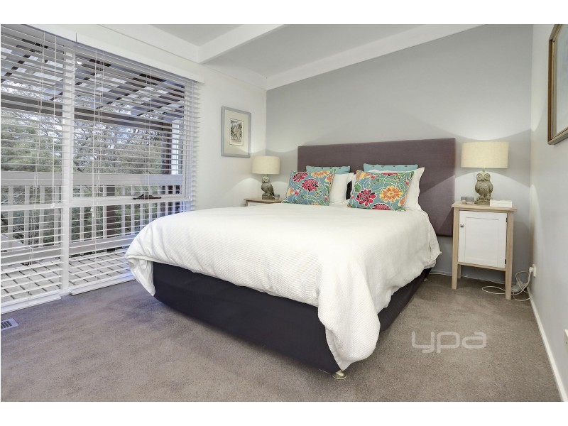 2 Vernon Street, Blairgowrie VIC 3942