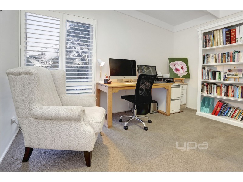 2 Vernon Street, Blairgowrie VIC 3942