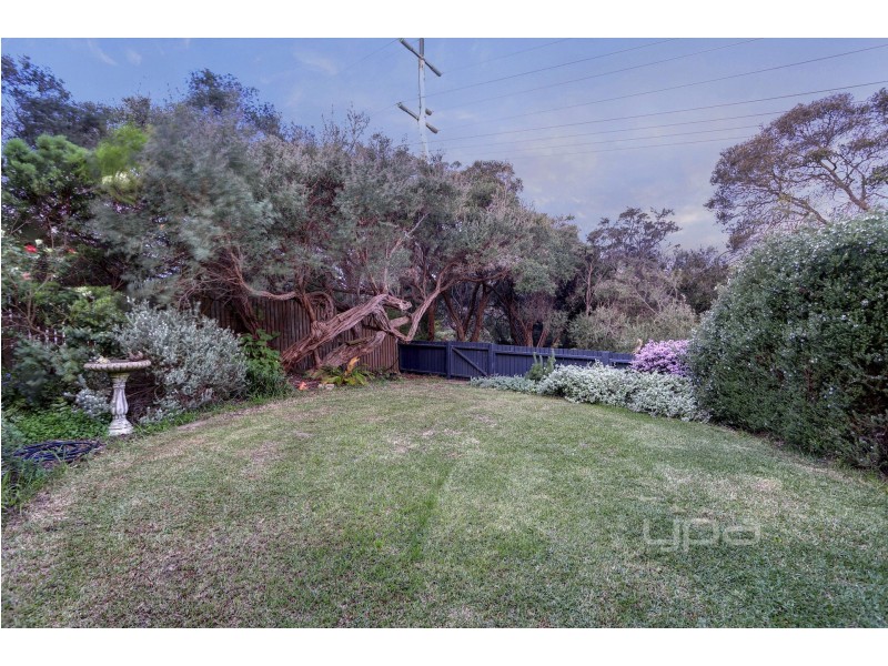 2 Vernon Street, Blairgowrie VIC 3942