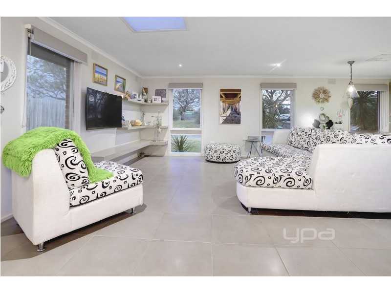 6 Rassay Court, Frankston VIC 3199