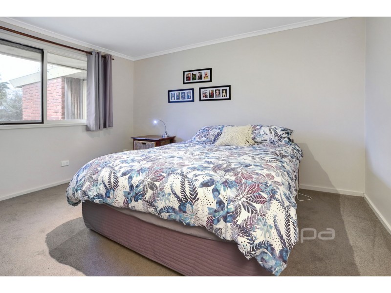 6 Rassay Court, Frankston VIC 3199