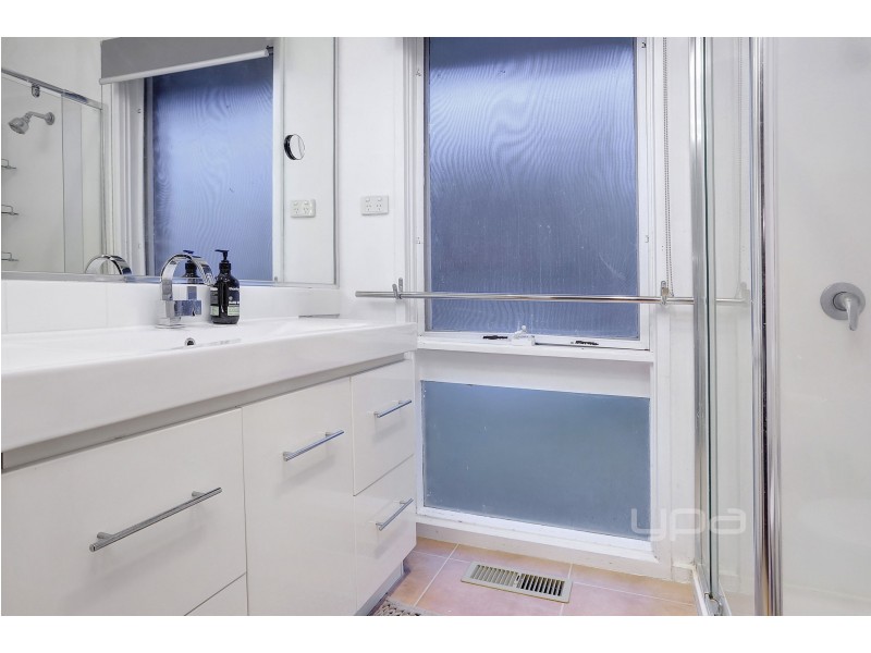 6 Rassay Court, Frankston VIC 3199