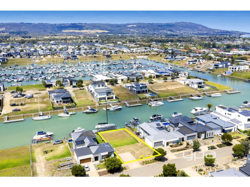 8 Sovereign Point, Safety Beach VIC 3936