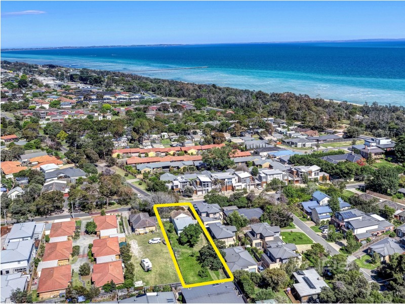 21 Parkmore Road, Rosebud VIC 3939