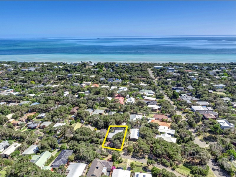 4 Roslyn Avenue, Rye VIC 3941