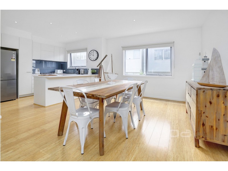 6 Narrows Court, Safety Beach VIC 3936