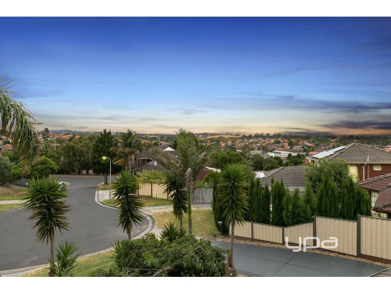 3 Waruka Close, Endeavour Hills VIC 3802