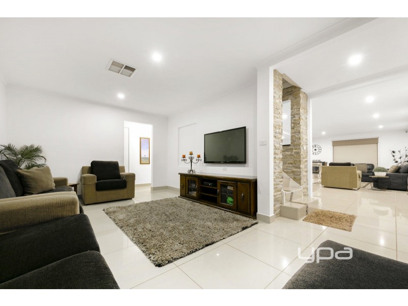 3 Waruka Close, Endeavour Hills VIC 3802