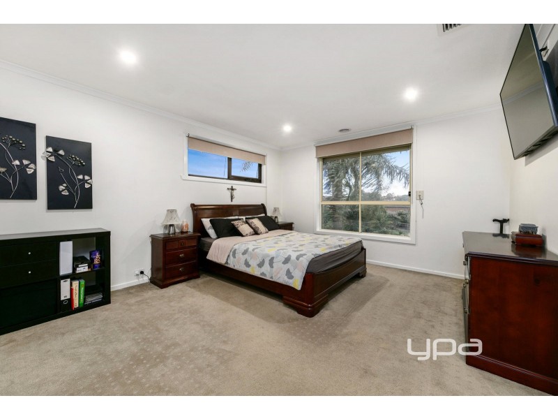 3 Waruka Close, Endeavour Hills VIC 3802