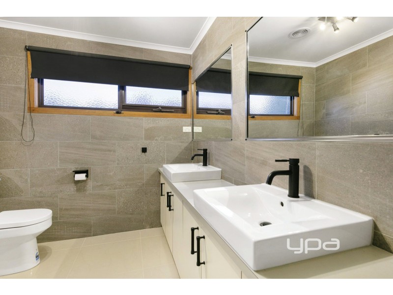 3 Waruka Close, Endeavour Hills VIC 3802