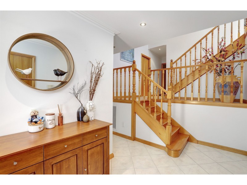 12 Athol Ct, Rye VIC 3941