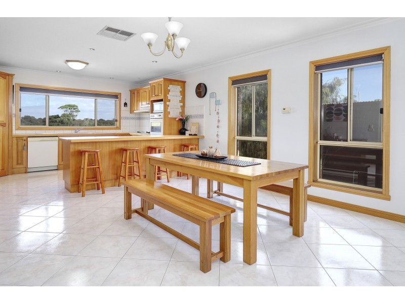 12 Athol Ct, Rye VIC 3941