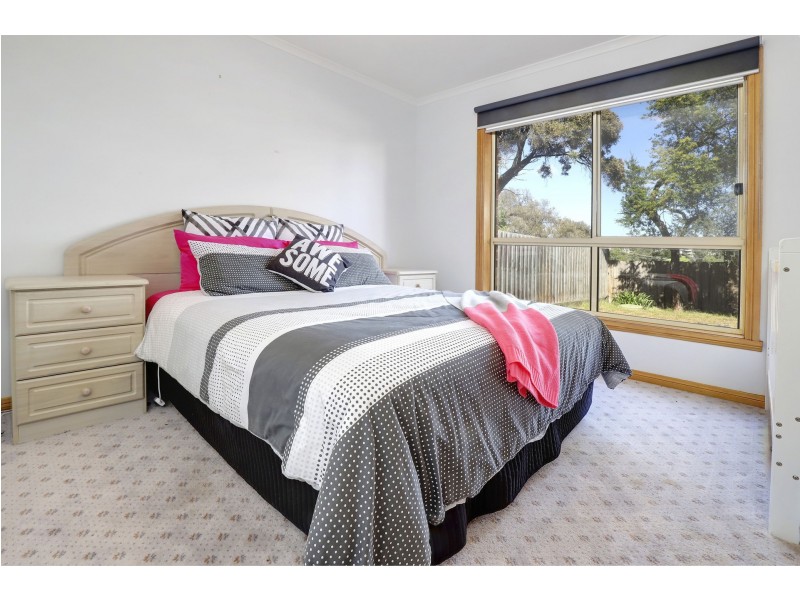 12 Athol Ct, Rye VIC 3941