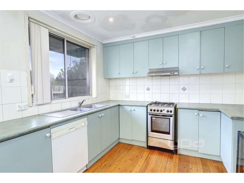 37 Green Valley Cresent, Hampton Park VIC 3976