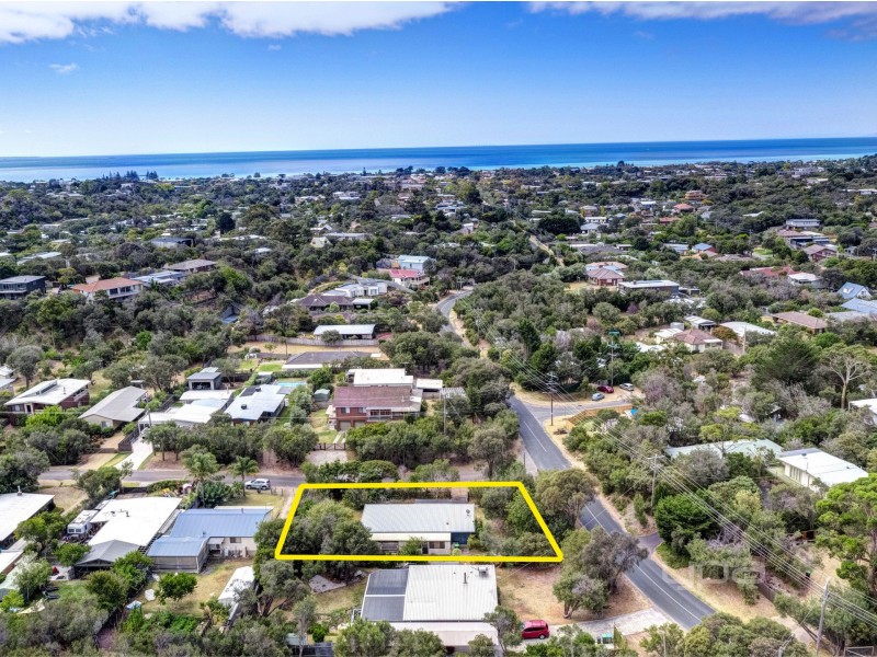 140 Weeroona St, Rye VIC 3941
