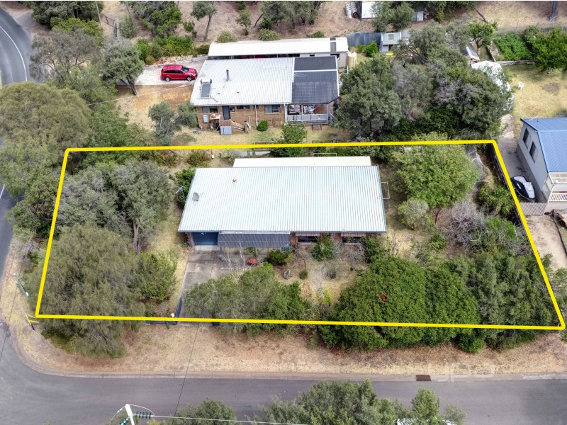 140 Weeroona St, Rye VIC 3941